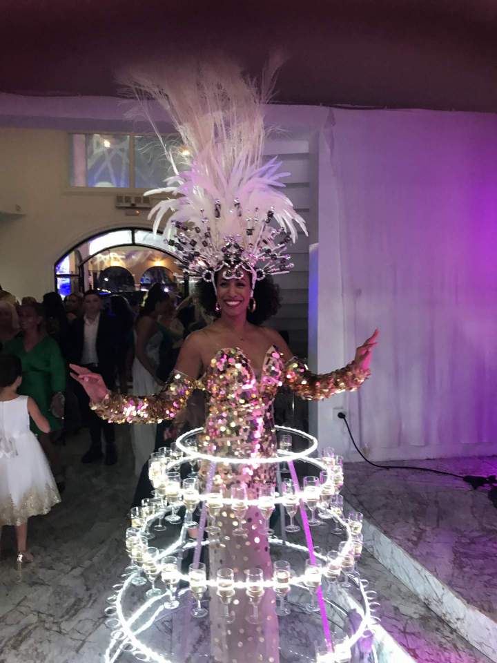 location robe champagne lumineuse ids